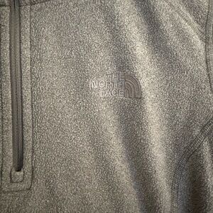 The North Face Womens Small 1/4 zip